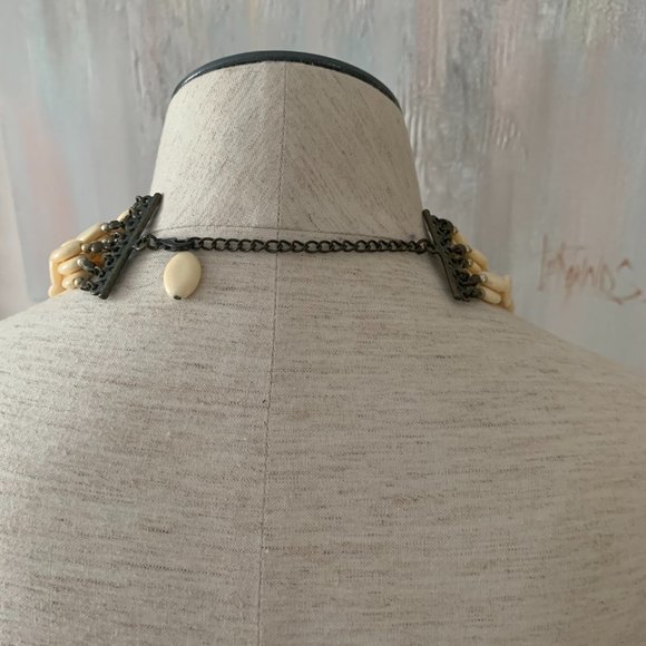 Layered Beaded Necklace - Picture 4 of 5